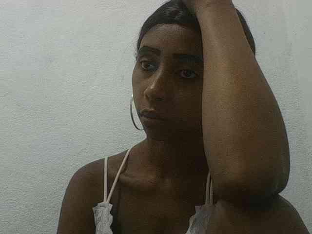 zelioness Live Webcam on BongaCams