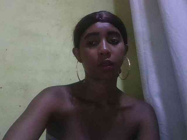 zelioness Live Webcam on BongaCams