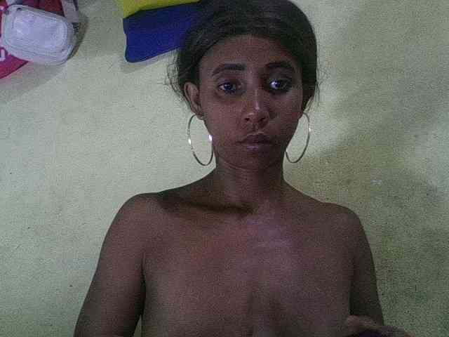 zelioness Live Webcam on BongaCams