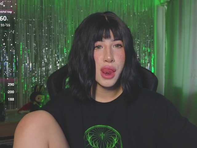 Necucubi02's BongaCams show and profile