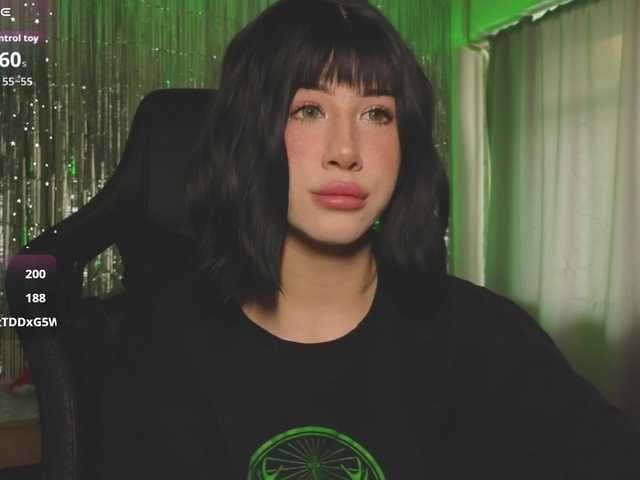 Necucubi02's BongaCams show and profile