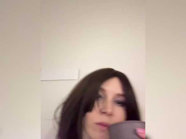 AlisaSim's BongaCams show and profile