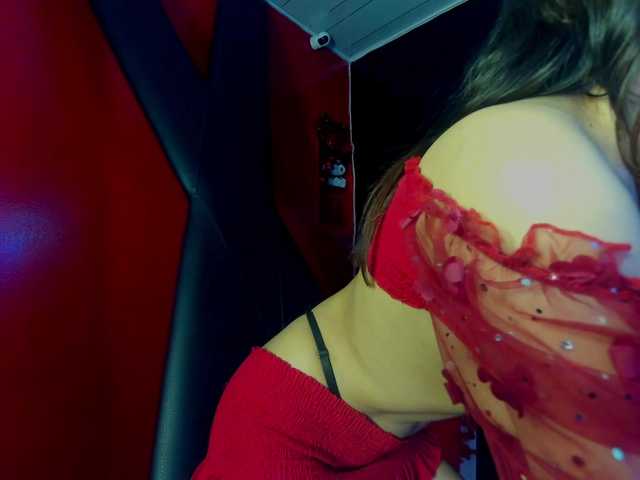 ClaritaHill's BongaCams show and profile