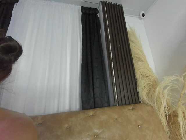 ClaritaHill's BongaCams show and profile