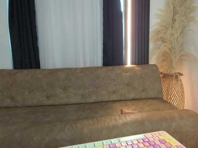 ClaritaHill's BongaCams show and profile