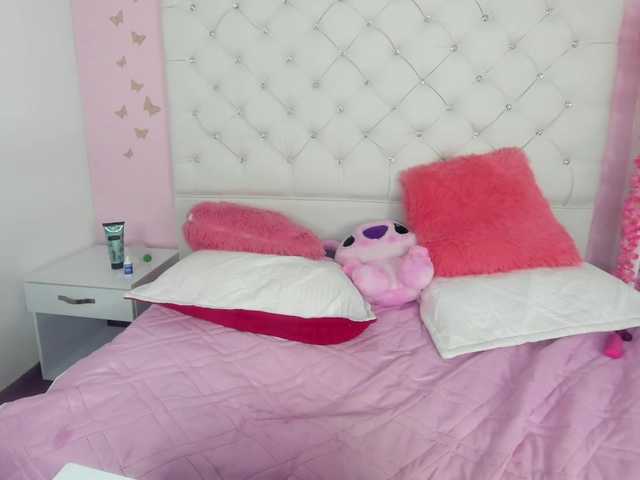 ClaritaHill's BongaCams show and profile