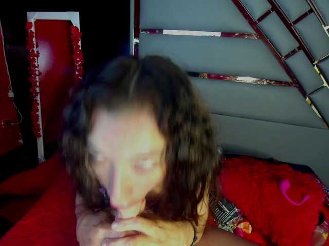 ClaritaHill's BongaCams show and profile