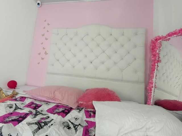 MiaMiller001's BongaCams show and profile