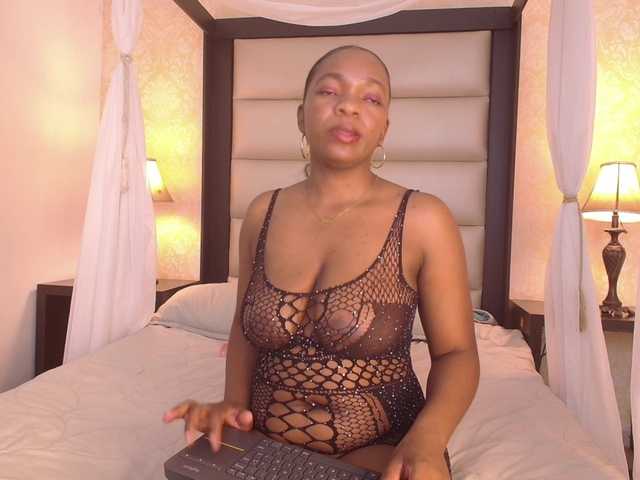 MilaCruz's BongaCams show and profile