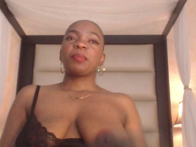 MilaCruz's BongaCams show and profile