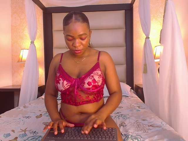 MilaCruz's BongaCams show and profile