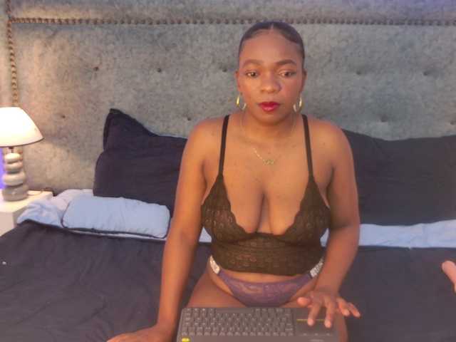 MilaCruz's BongaCams show and profile