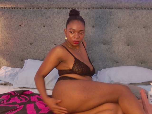 MilaCruz's BongaCams show and profile