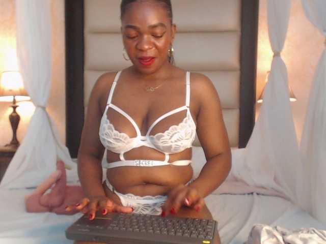 MilaCruz's BongaCams show and profile