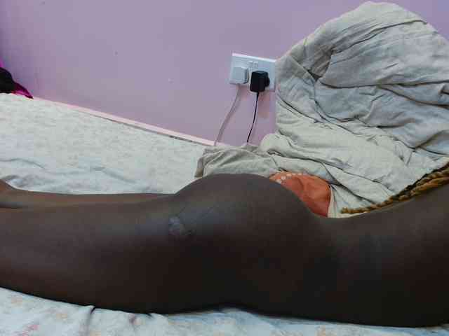 Sexyafricanah001 webcam