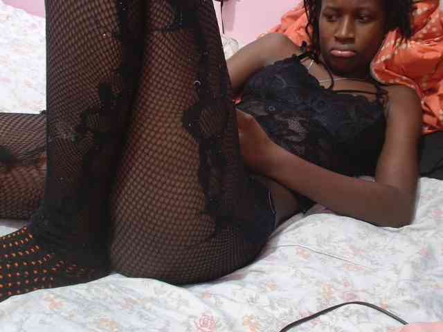 Sexyafricanah001 webcam