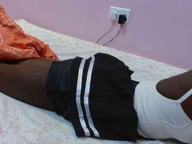 Sexyafricanah001 webcam