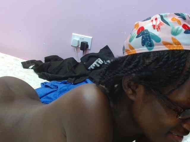 Sexyafricanah001 webcam