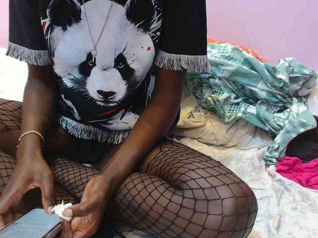 Sexyafricanah001 webcam