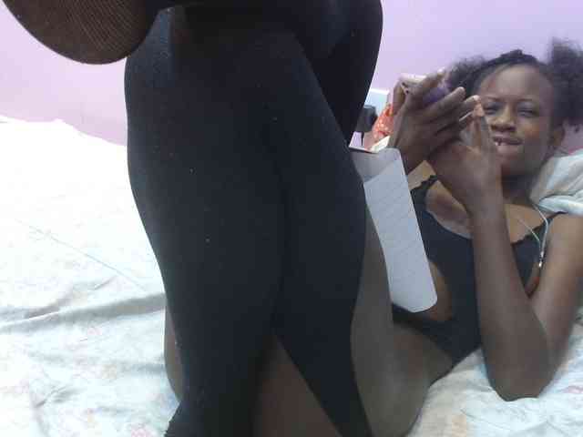 Sexyafricanah001 webcam