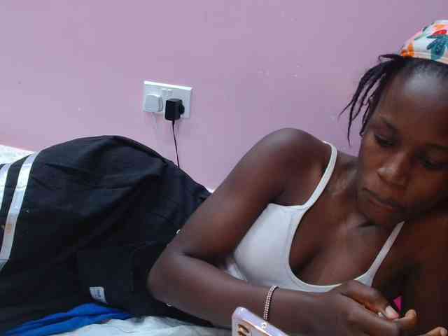 Sexyafricanah001 webcam