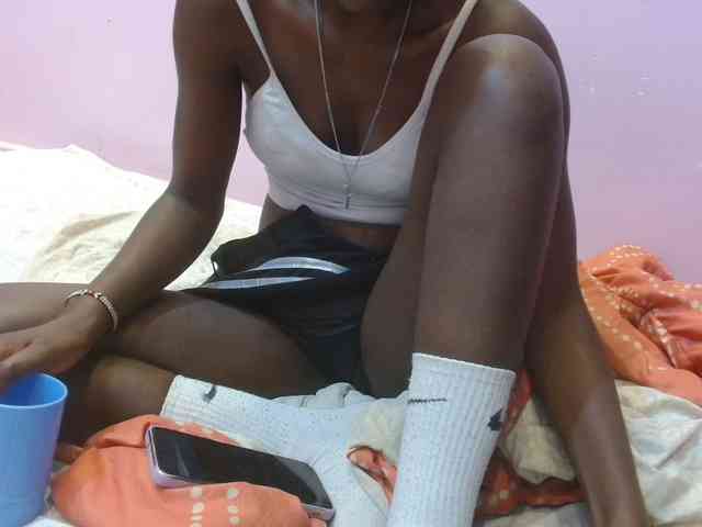 Sexyafricanah001 webcam