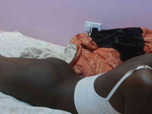 Sexyafricanah001 webcam