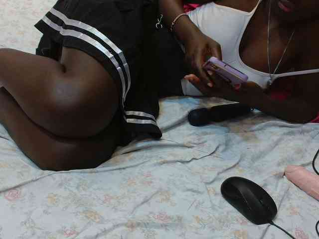 Sexyafricanah001 webcam