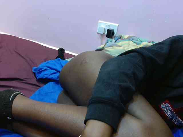 Sexyafricanah001 webcam