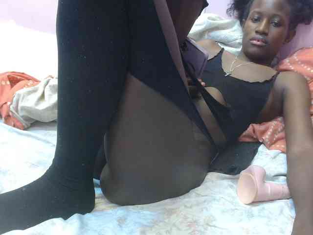 Sexyafricanah001 webcam