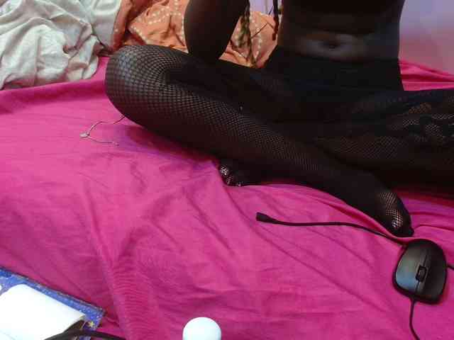 Sexyafricanah001 webcam