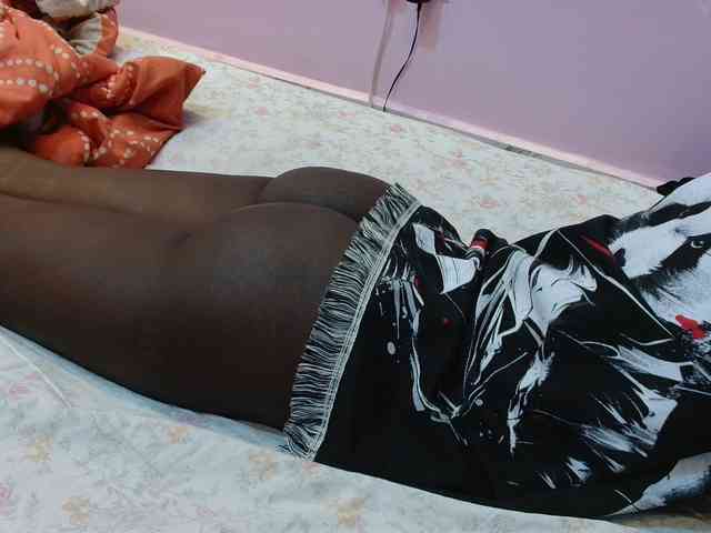 Sexyafricanah001 webcam