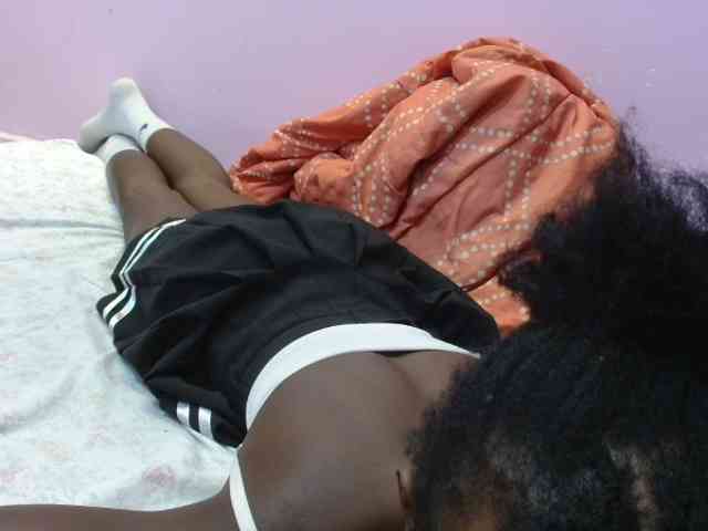 Sexyafricanah001 webcam