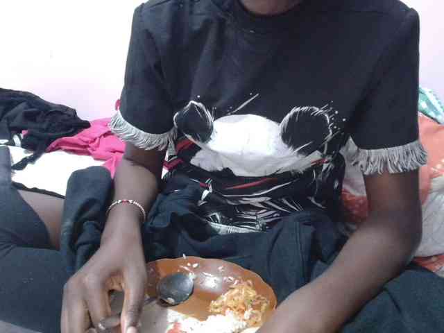 Sexyafricanah001 webcam