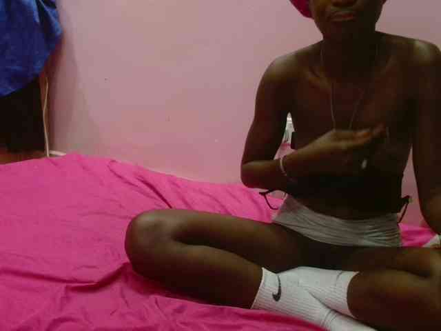 Sexyafricanah001 webcam