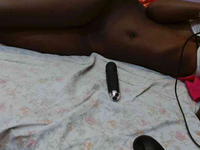 Sexyafricanah001 webcam