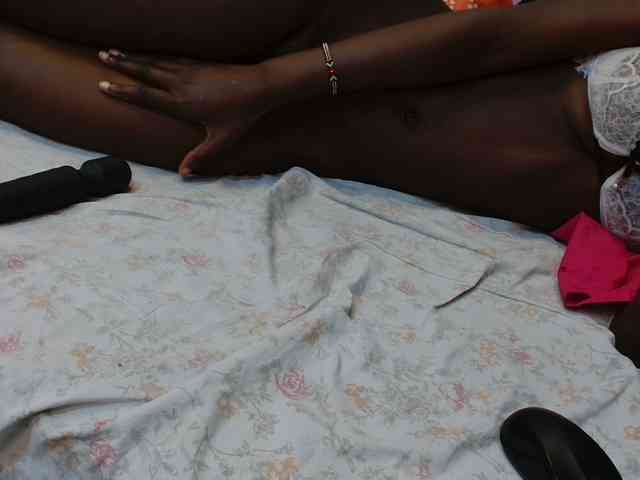 Sexyafricanah001 webcam