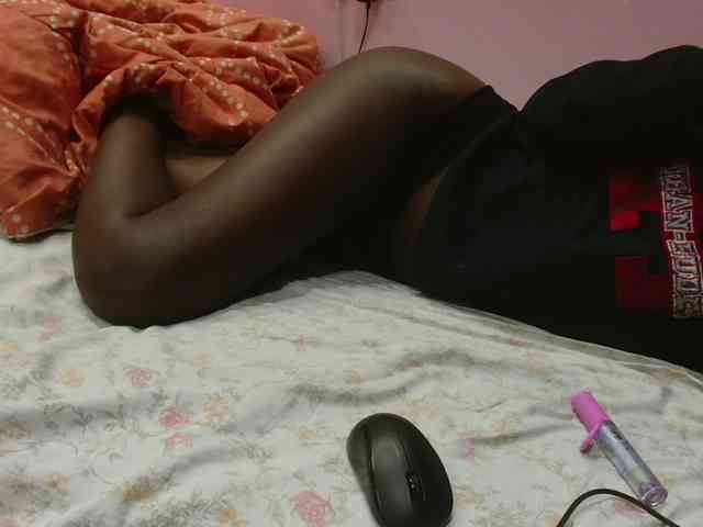 Sexyafricanah001 webcam