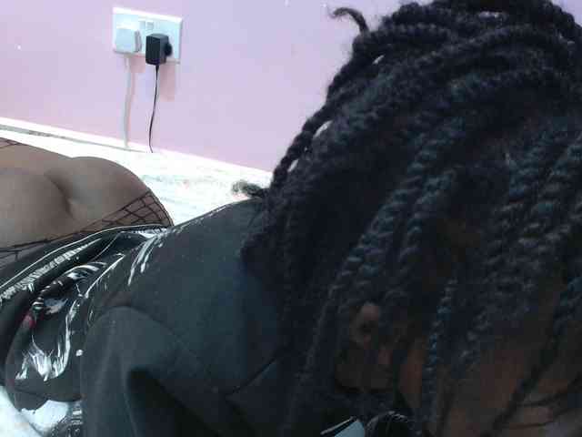 Sexyafricanah001 webcam