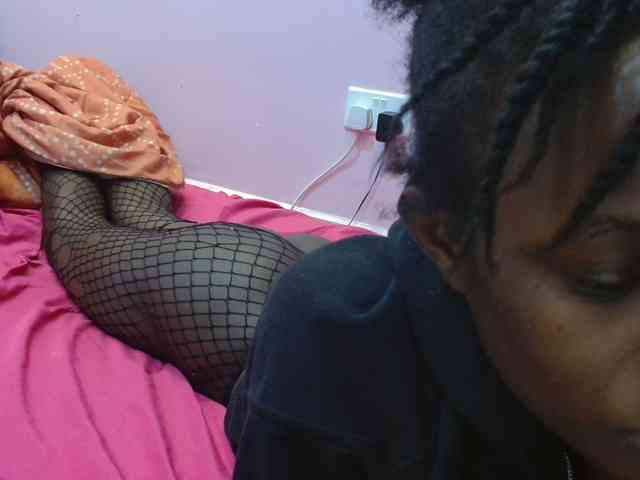 Sexyafricanah001 webcam