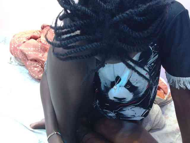 Sexyafricanah001 webcam