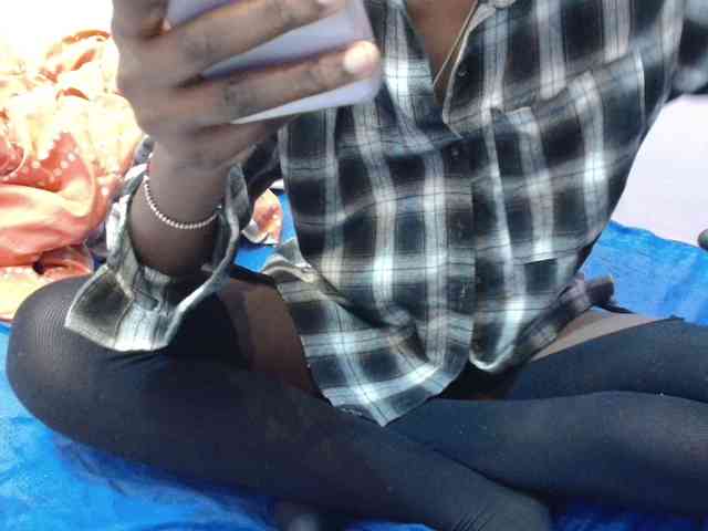 Sexyafricanah001 webcam