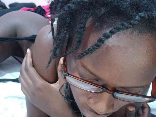 Sexyafricanah001 webcam