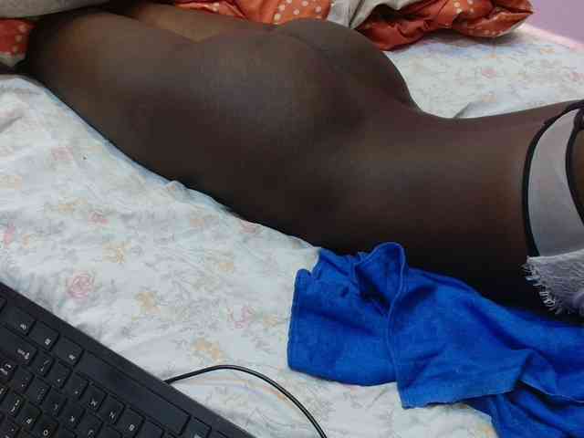 Sexyafricanah001 webcam