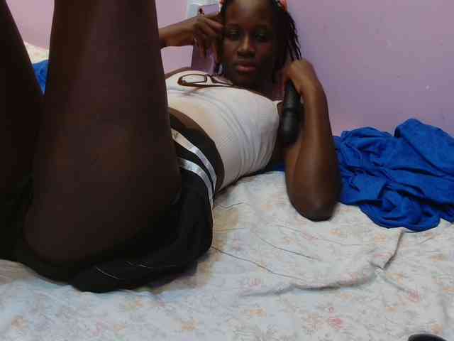 Sexyafricanah001 webcam