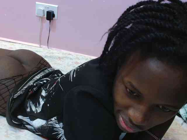 Sexyafricanah001 webcam