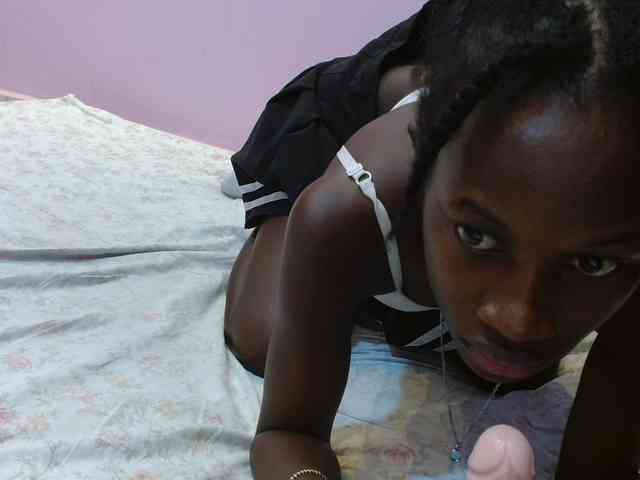 Sexyafricanah001 webcam
