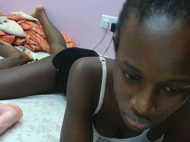 Sexyafricanah001 webcam