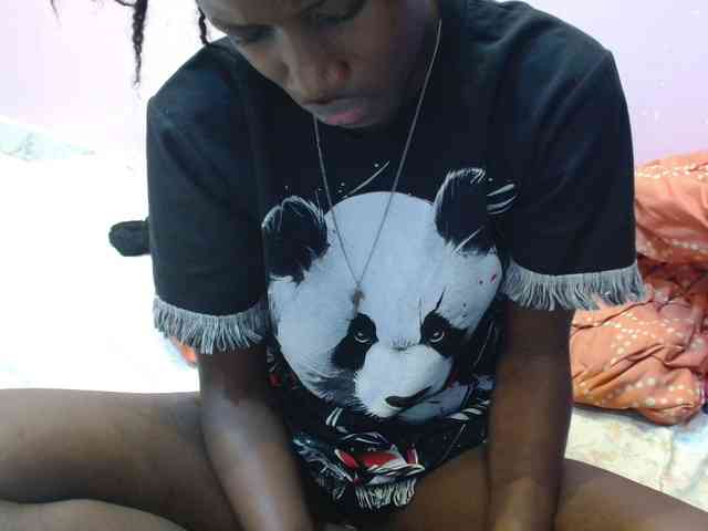 Sexyafricanah001 webcam