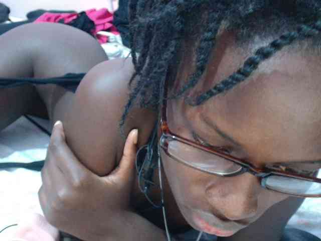 Sexyafricanah001 webcam